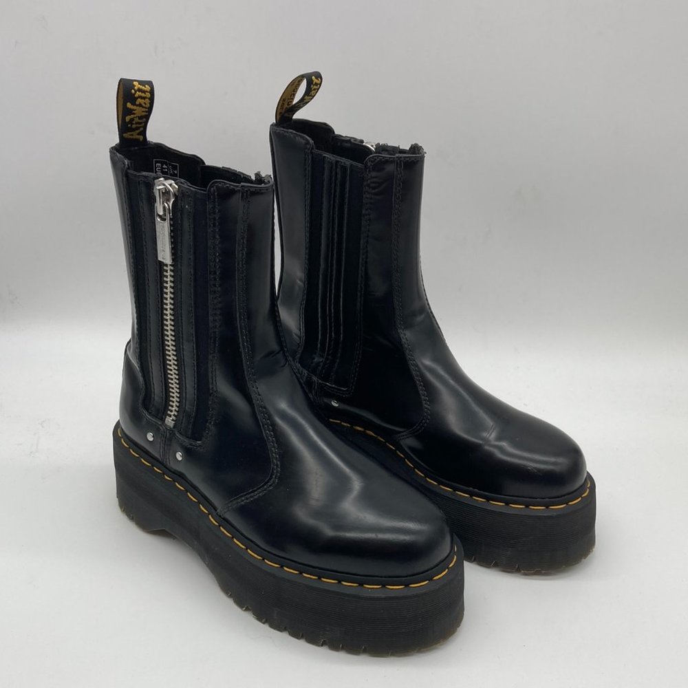 Like-New! Dr. Marten Chelsea 2976 Max Leather Platform Boots. US9 UK7 EU41